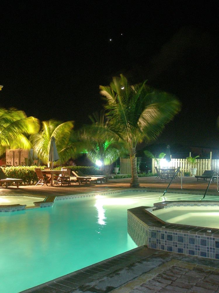 Del Rey Apartments Aruba ภายนอก รูปภาพ